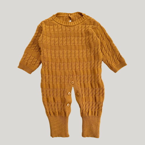 Macacão Tricot Saída Maternidade Trançado Mostarda